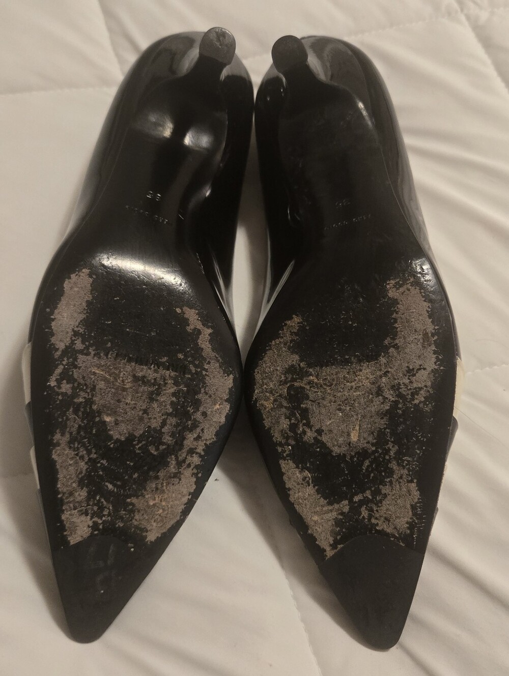 Bruno Magli Black Pumps with Cream Stripe Accents - Picture 5 of 10